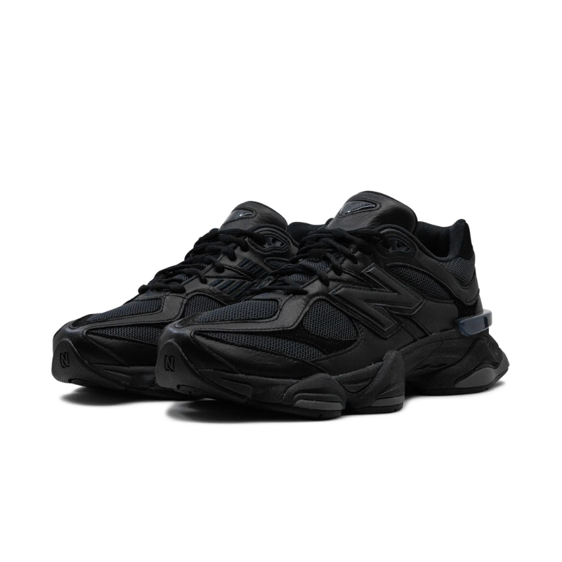 NB 9060 'Black' sneakers