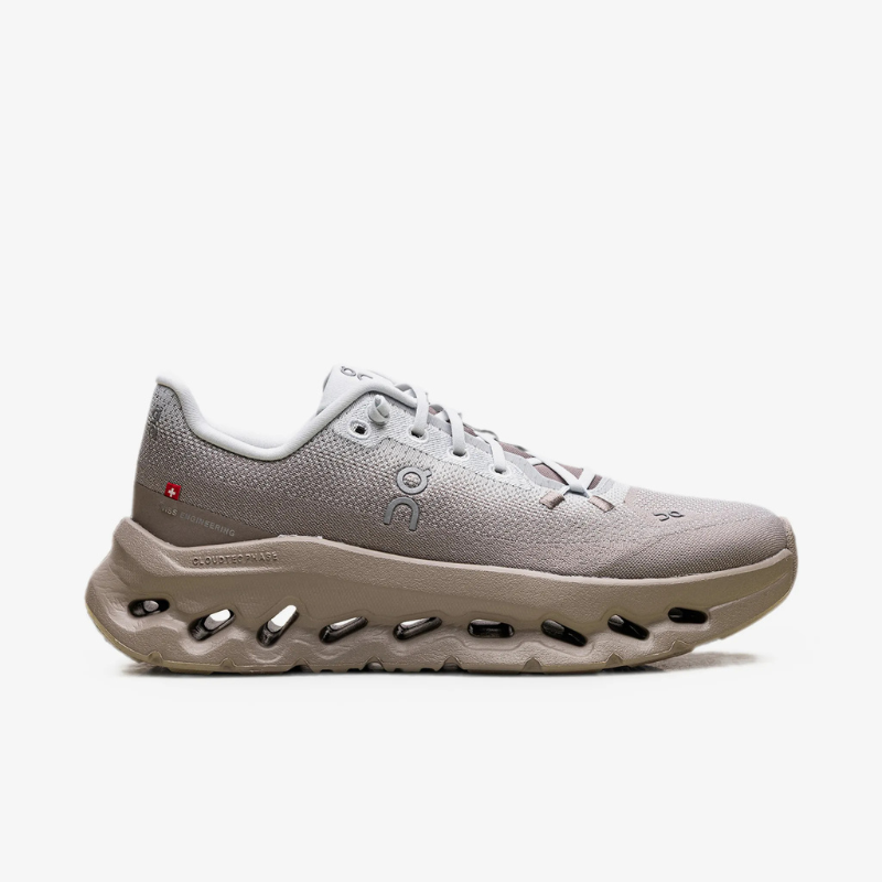 Cloudtilt sneakers