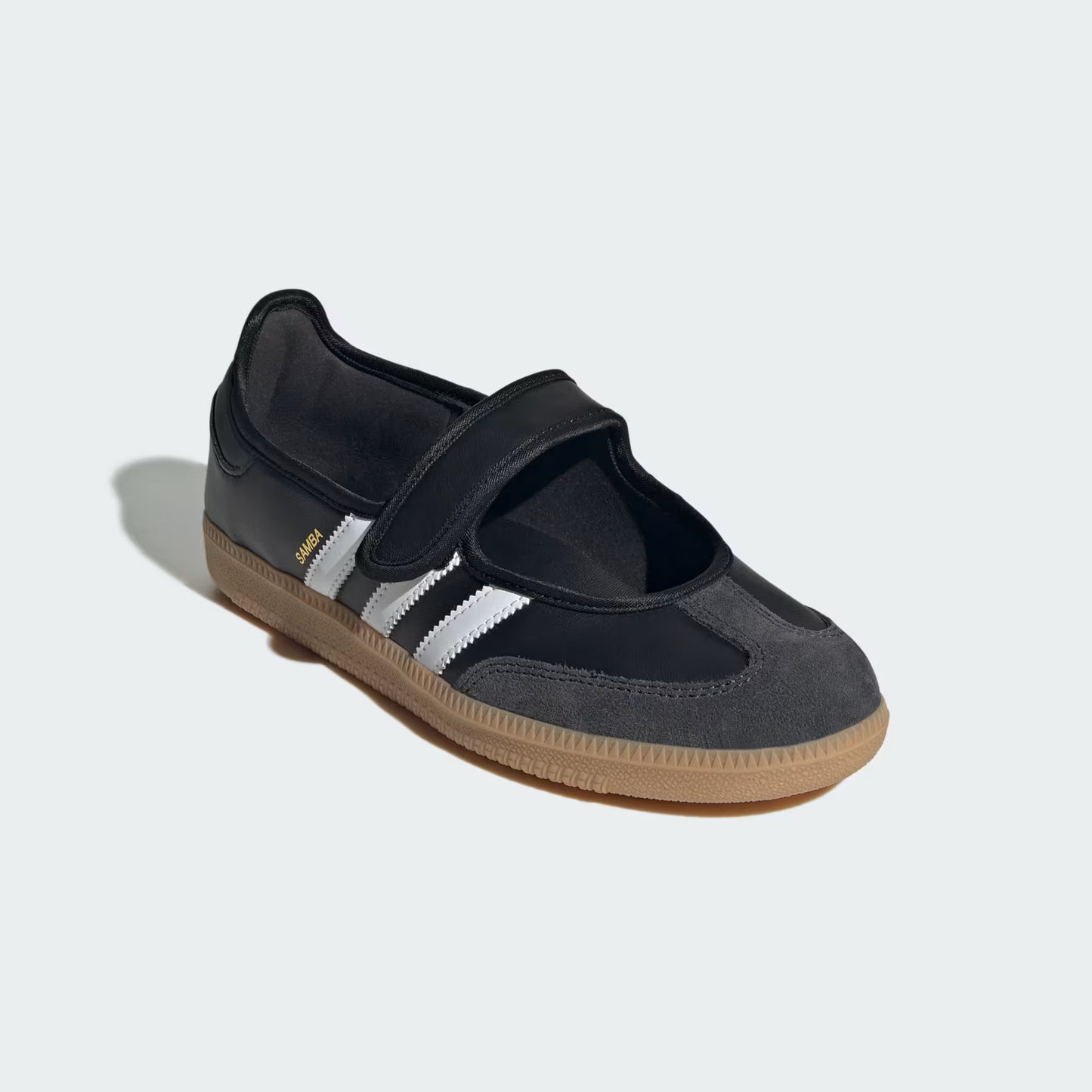 color:Black