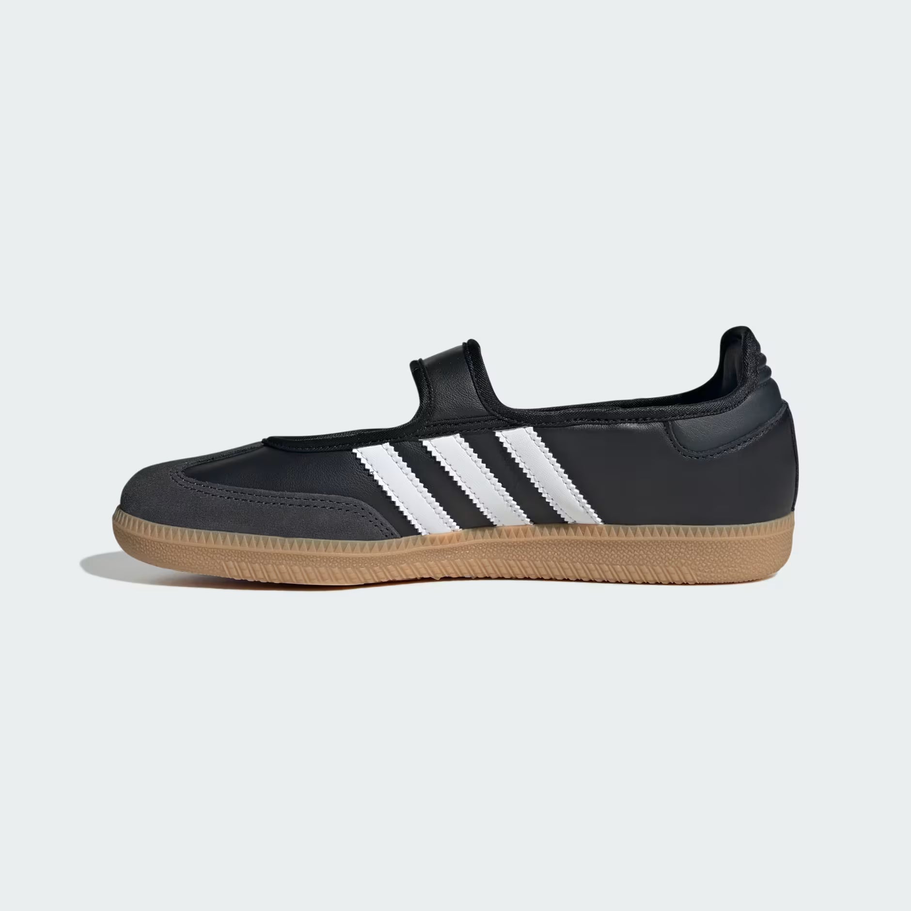 color:Black