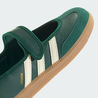 color:Green