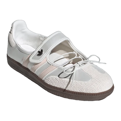 color:Cloud White Pink
