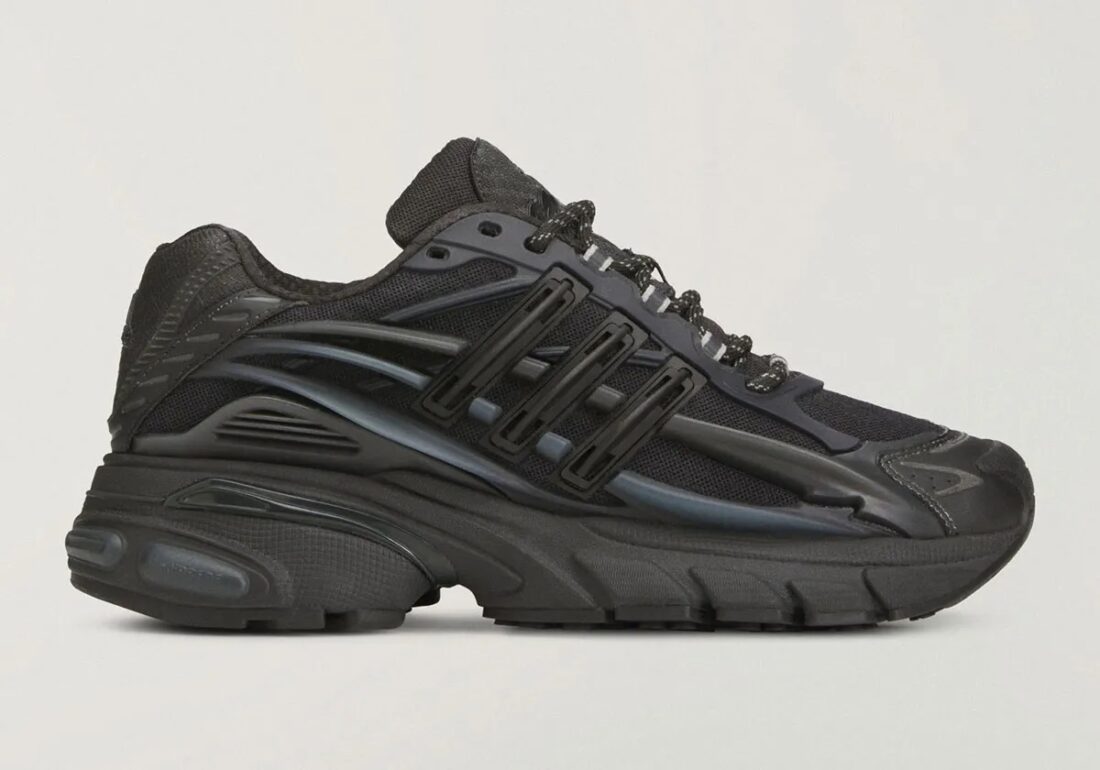 Adistar Jellyfish Pharrell Williams Triple Black